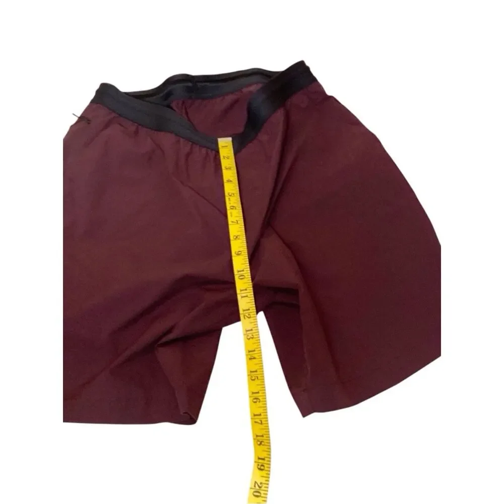 Banana Republic BR Sport Men's Casual Elastic Waist Shorts in Burgundy Size L